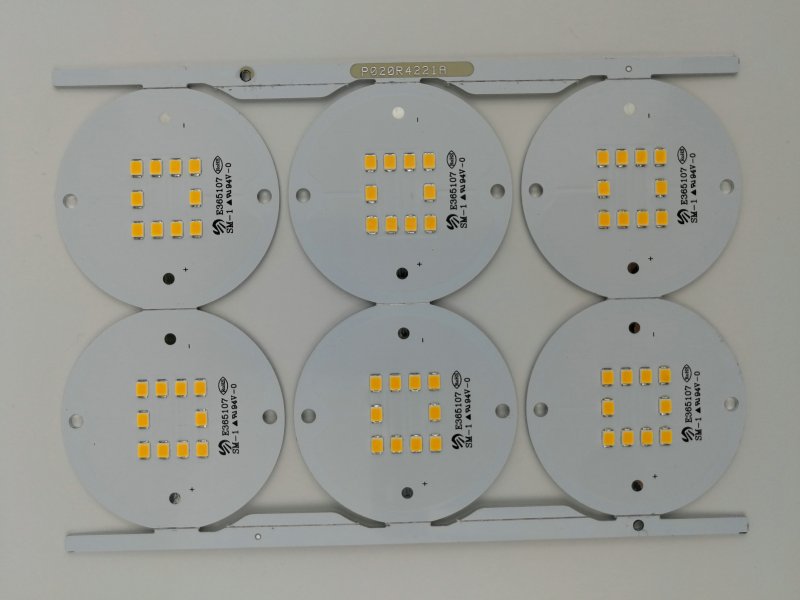 LED照明贴片加工
